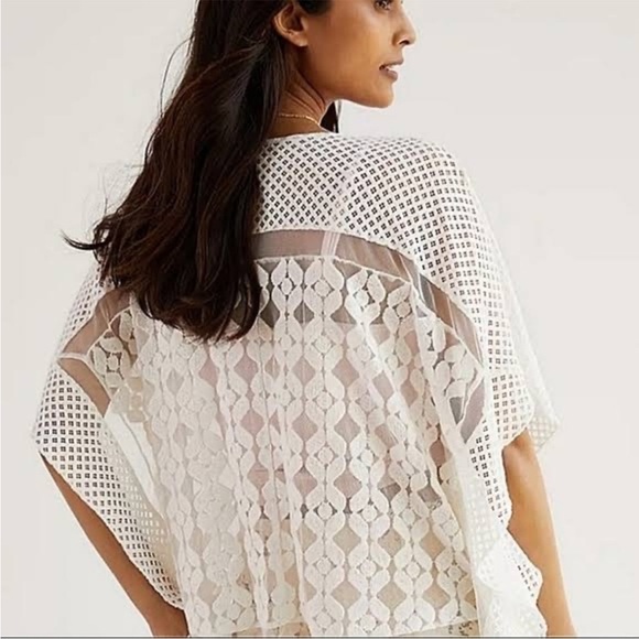 Anthropologie White Lace Mesh Poncho One Size - Picture 3 of 9